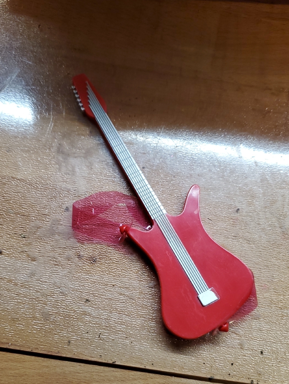 2002 Barbie Fashion Avenue Red Guitar